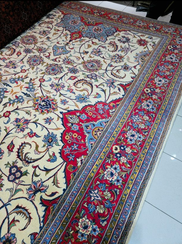 فرش دستباف نه متری ساروق درحد نو