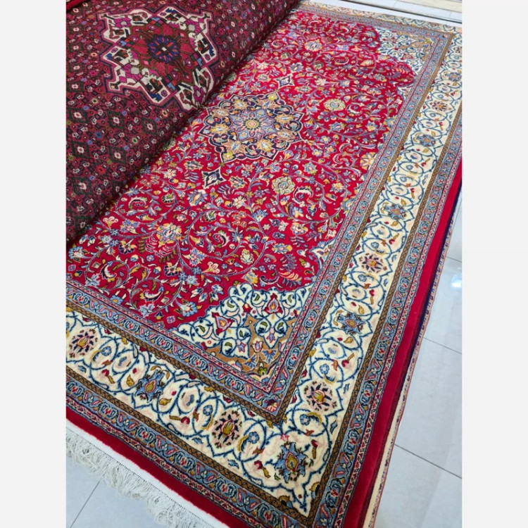 فرش دستباف شش متری ساروق نقشه لچک ترنج اراک زمینه لاکی