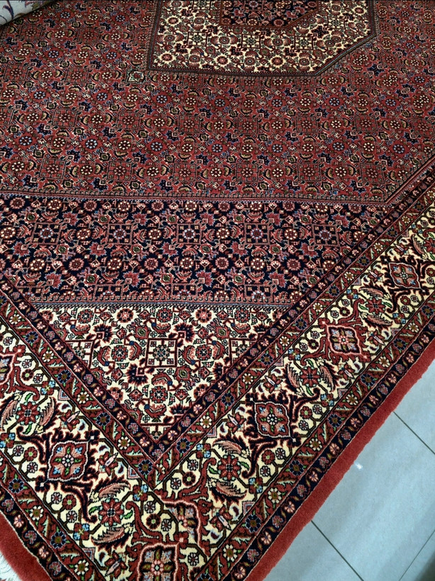 فرش دستباف نه متری نقشه ماهی بیجار روناسی