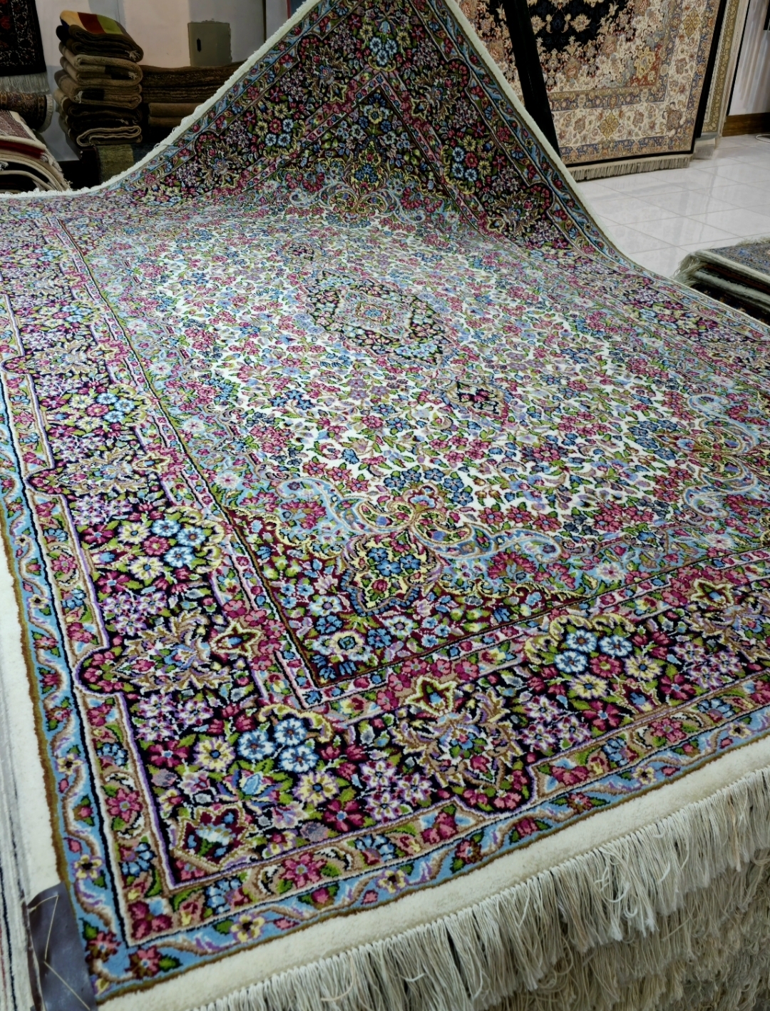 فرش دستباف جفت شش متری گل ریز کرمان